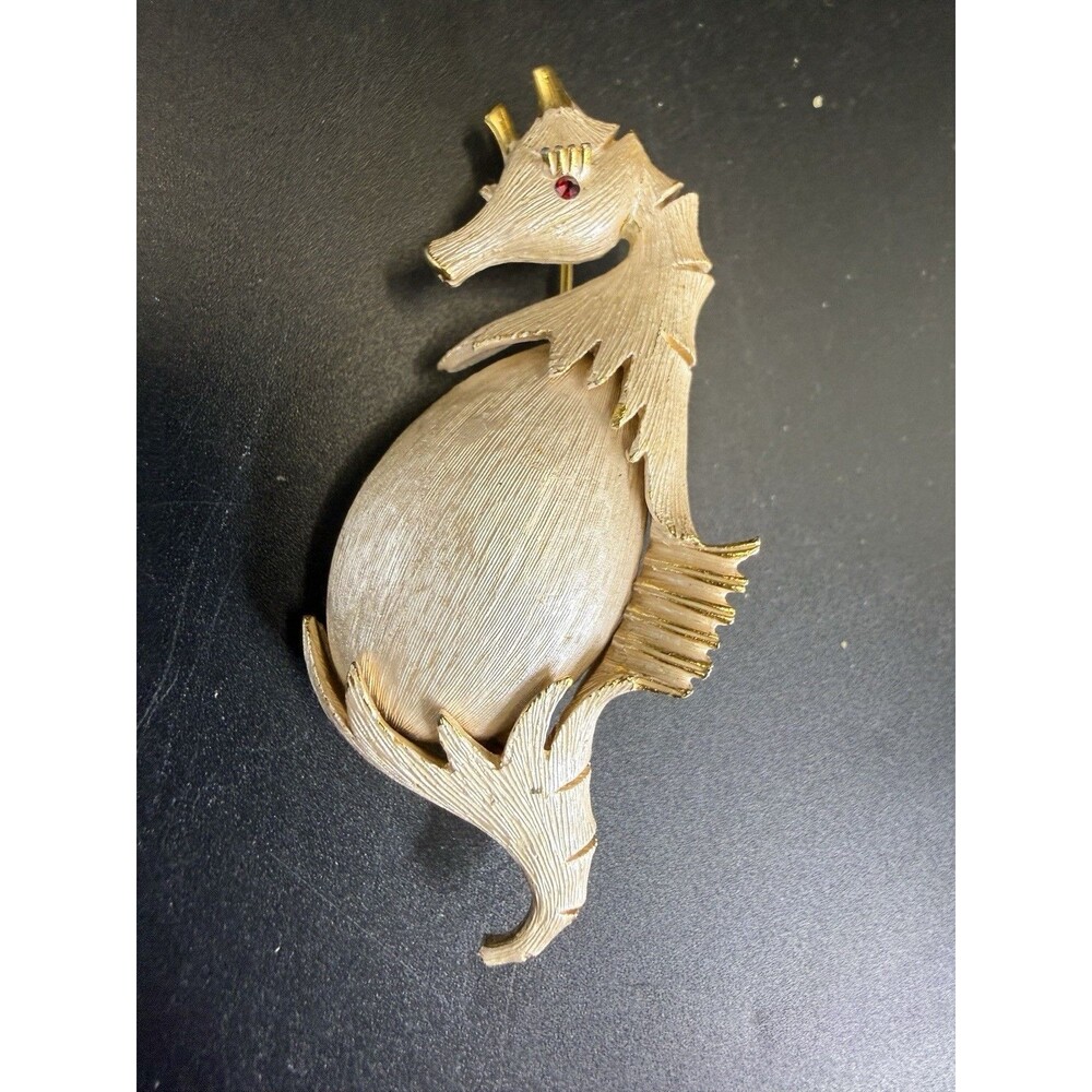 Flawed Vintage Gold Tone Metal Textured Seahorse Red Rhinestone Eyes Brooch